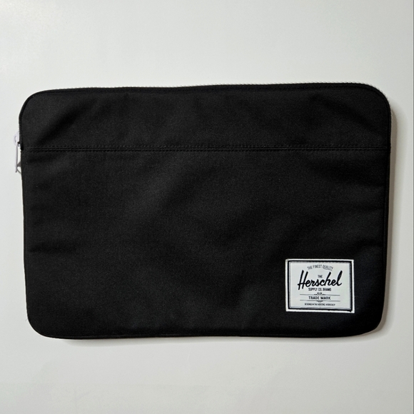 Herschel Supply Company Other - Herschel Anchor Laptop Sleeve 15-16 Inch Neutral Minimalist Tech Accessories Bag